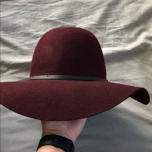 Burgundy floppy hat